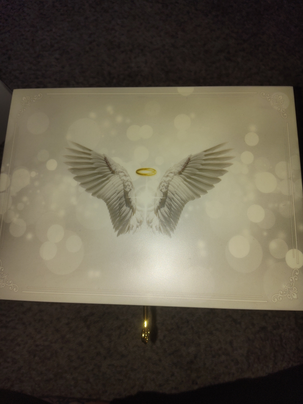 Keepsake Box w/ Key Lock - Picture 8 of 10
